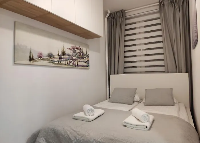 Klosna 7 By Homeprime Wrocław